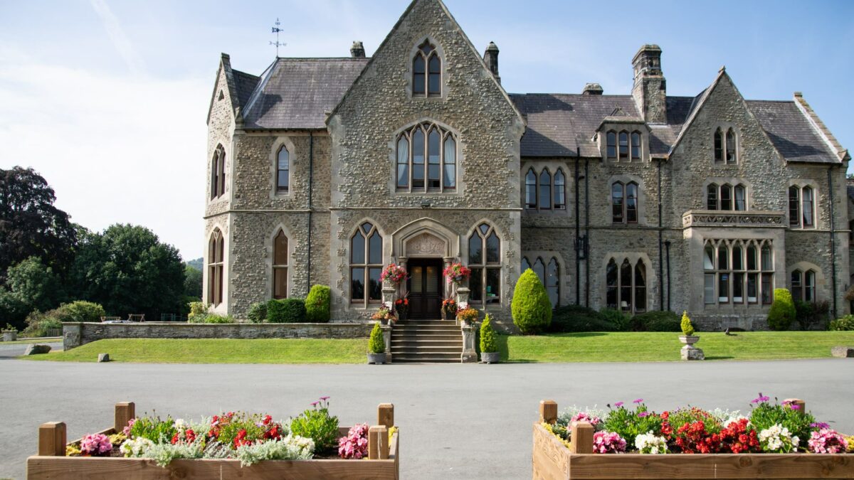 MELLINGTON HALL COUNTRY HOUSE HOTEL