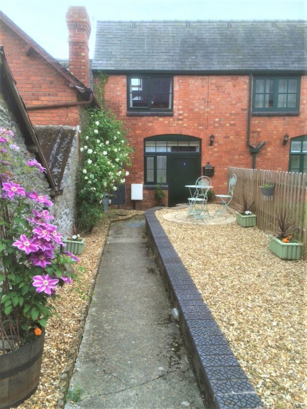 1 Stable Cottage
