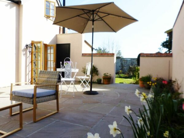 1 WRITER’S LODGE